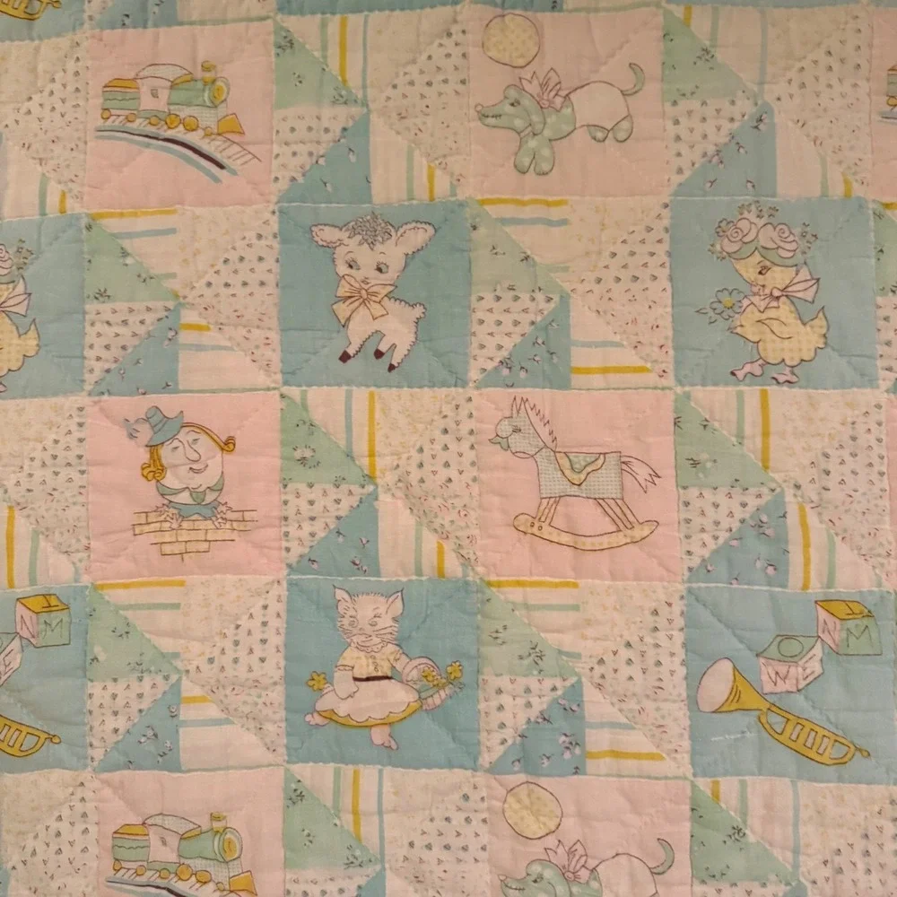 1.a.0.0.7.9 Vintage Baby Crib Quilt Nursery Novelty Print Prairie Point Edge